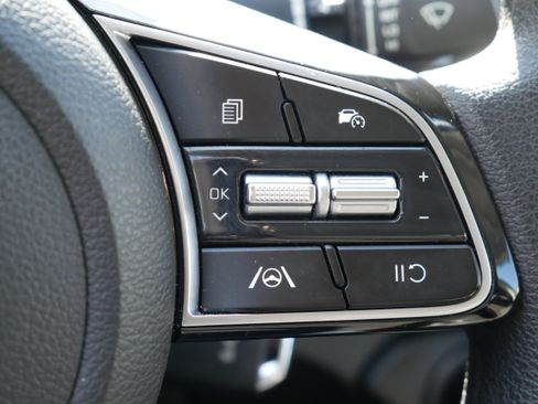 Used 2023 Kia Forte LXS FWD image 23
