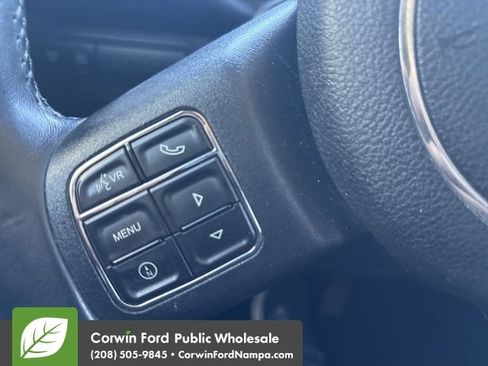 Used 2014 Jeep Wrangler Unlimited Rubicon w/ Connectivity Group AWD/4WD image 17