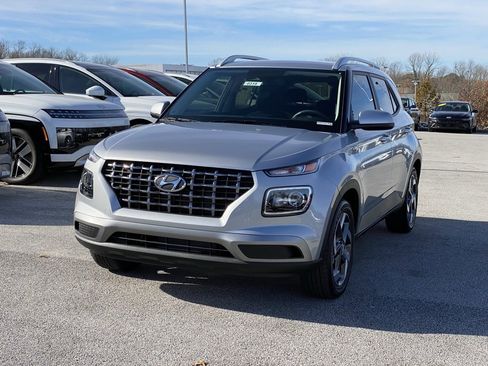 New 2026 Hyundai Venue SEL image 3