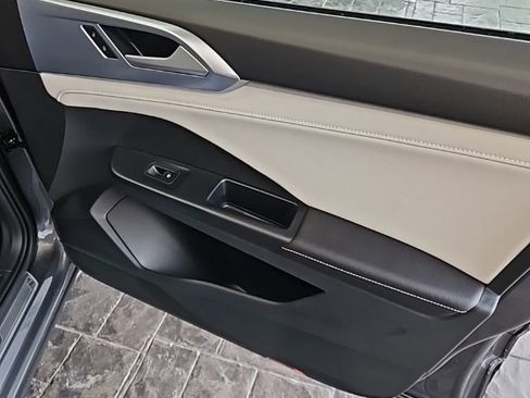 New 2026 Volkswagen Taos SE AWD/4WD image 11