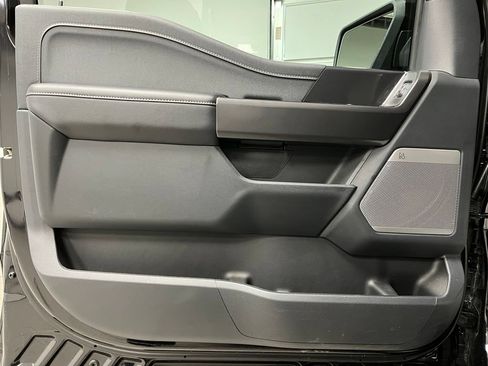 Used 2025 Ford F150 Lariat AWD/4WD image 23