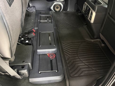 Used 2017 Ford F350 Platinum w/ Platinum Ultimate Package AWD/4WD image 50
