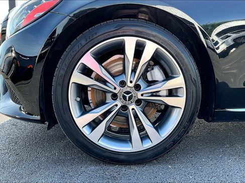 Used 2019 Mercedes-Benz C 300 Sedan w/ Premium Package image 35