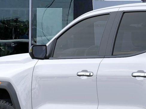 New 2026 GMC Canyon Denali image 12