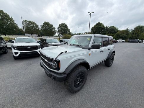 New 2026 Ford Bronco Badlands AWD/4WD image 19