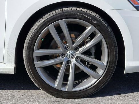 Used 2019 Volkswagen Passat 2.0T SE R-Line image 12