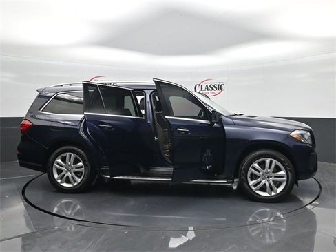 Used 2017 Mercedes-Benz GLS 450 4MATIC image 24