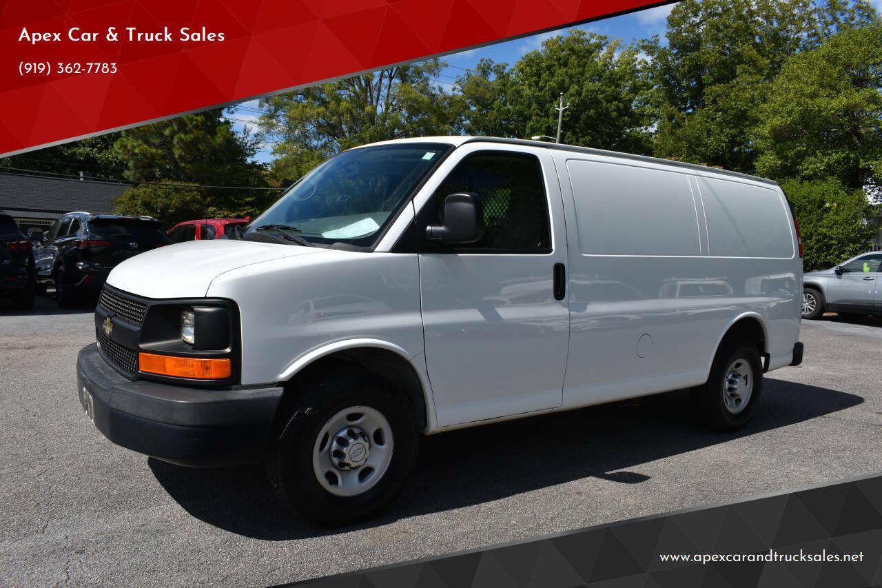 Used 2015 Chevrolet Express 2500 RWD image 1