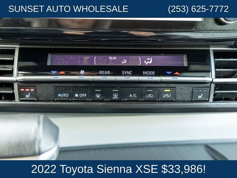Used 2022 Toyota Sienna XSE FWD image 59