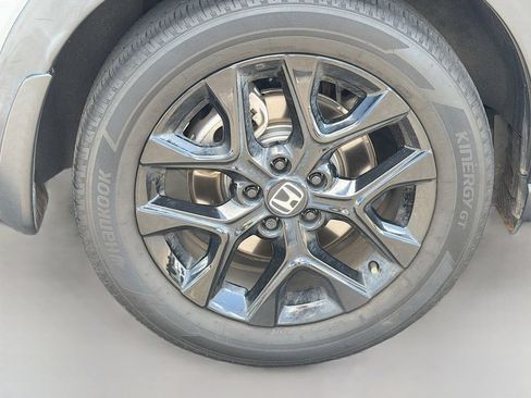 Used 2024 Honda HR-V Sport image 9