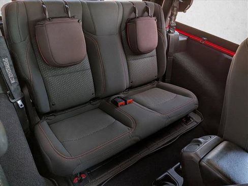 Used 2019 Jeep Wrangler Rubicon image 18