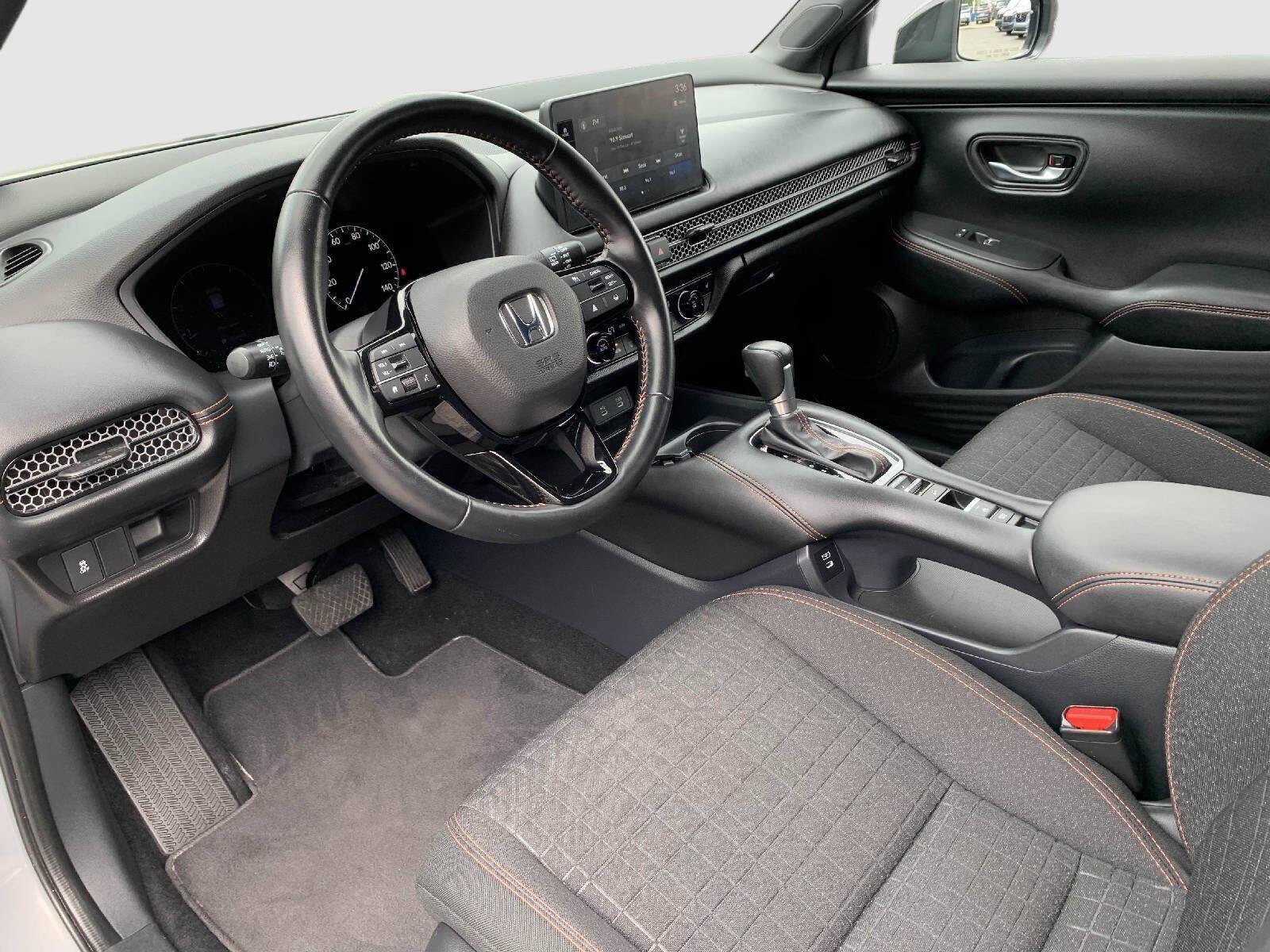 Certified 2026 Honda HR-V Sport image 28