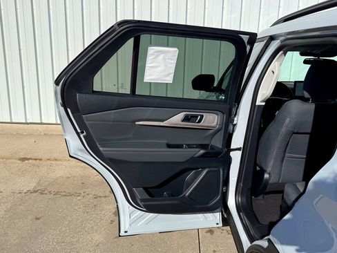 New 2026 Ford Explorer Active image 15