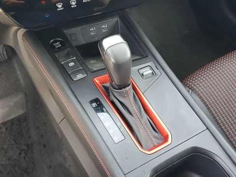 Certified 2025 Nissan Kicks SR FWD image 22