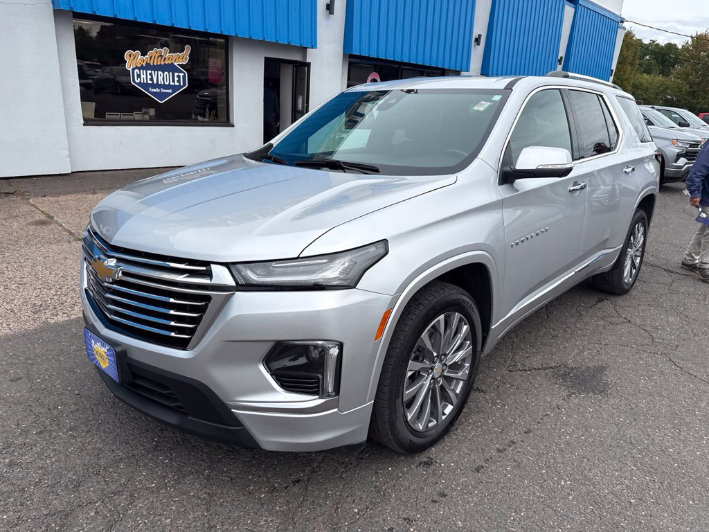 Used 2022 Chevrolet Traverse Premier w/ LPO, Floor Liner Package AWD/4WD image 2