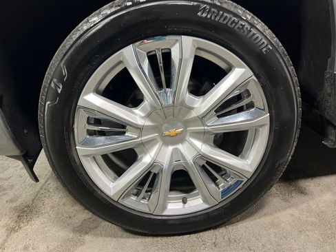 Used 2023 Chevrolet Silverado 1500 High Country image 43