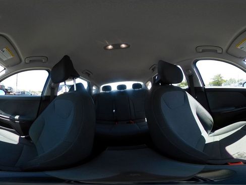 Used 2025 Kia K4 FWD image 41