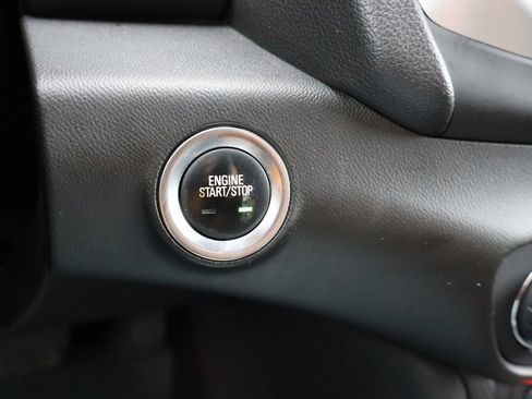 Used 2020 GMC Terrain SLE w/ Driver Convenience Package image 12