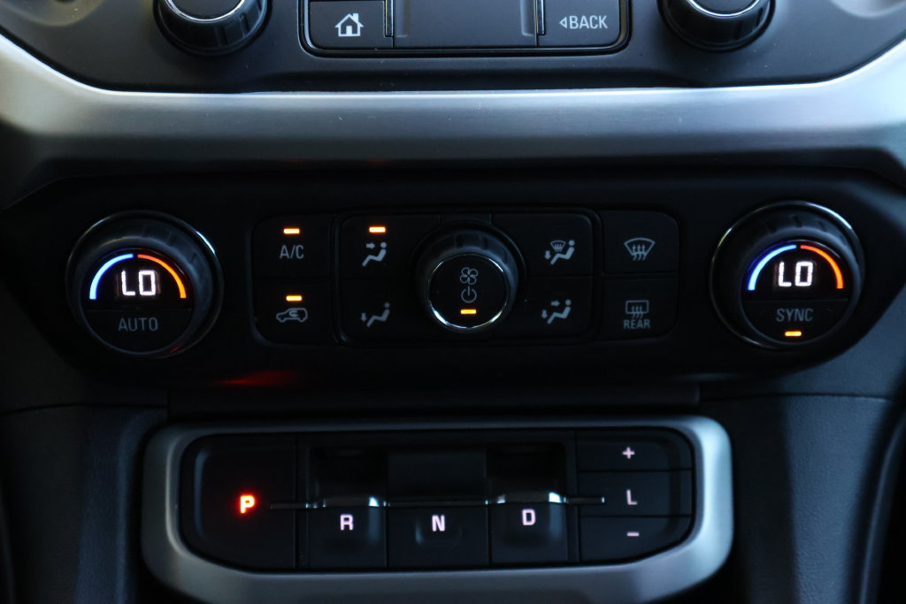 Certified 2023 GMC Acadia SLE w/ Driver Convenience Package FWD image 19