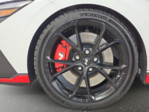 Used 2025 Hyundai Elantra N FWD image 30