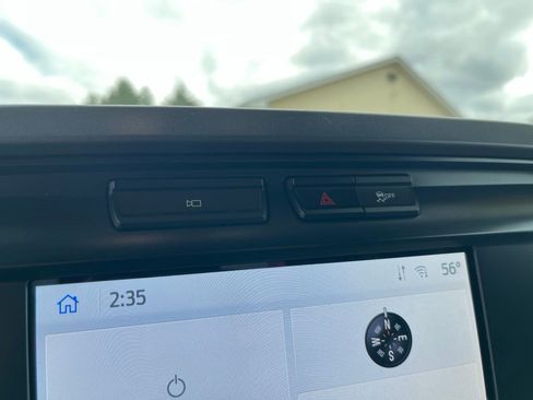 Used 2023 Ford F150 XLT image 28