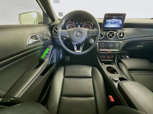 Used 2019 Mercedes-Benz GLA 250 4MATIC image 13