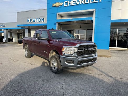 Used 2022 RAM 2500 Tradesman image 2