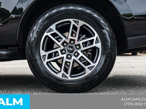 Used 2025 Ford Expedition Active AWD/4WD image 17
