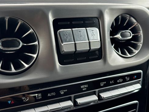Used 2024 Mercedes-Benz G 550 image 28