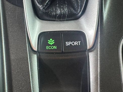 Used 2019 Honda Accord Sport image 28