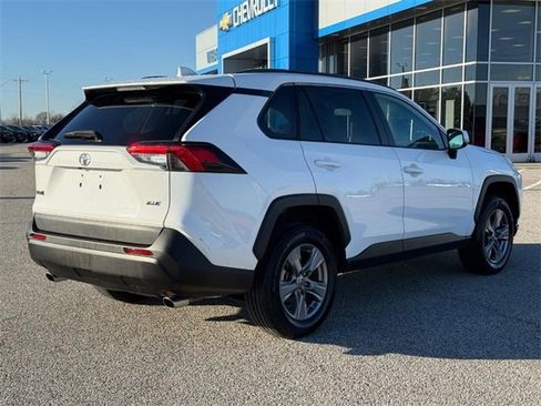 Used 2024 Toyota RAV4 XLE image 5