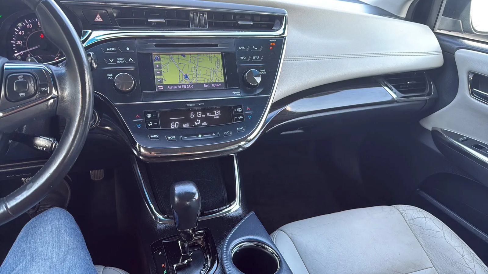 Used 2014 Toyota Avalon XLE Touring FWD image 12