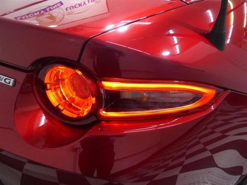 Used 2020 MAZDA MX-5 Miata RF Grand Touring image 16