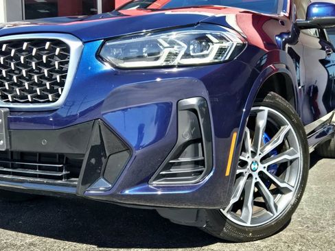 Used 2022 BMW X4 xDrive30i w/ Premium Package Essential image 3