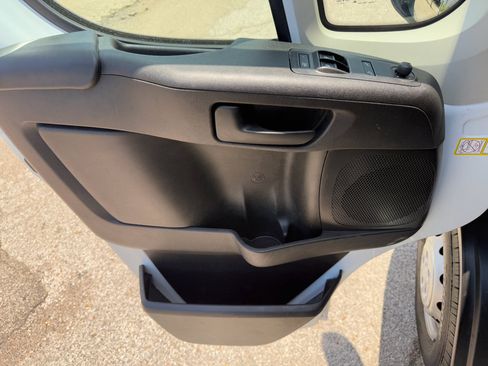 Used 2021 RAM ProMaster 2500 w/ Convenience Group image 12