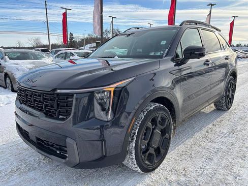 Used 2025 Kia Sorento SX image 3
