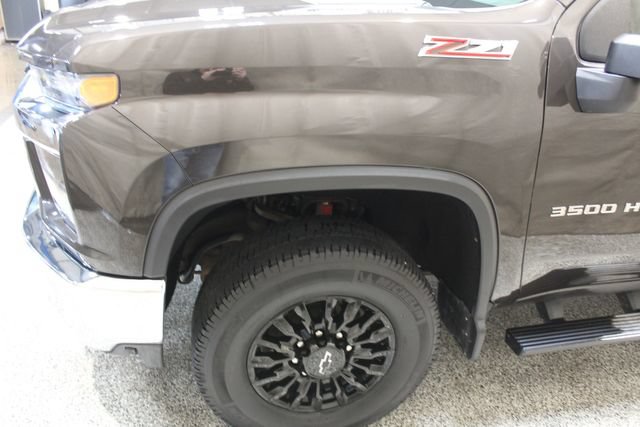 Used 2021 Chevrolet Silverado 3500 LT w/ Convenience Package AWD/4WD image 8