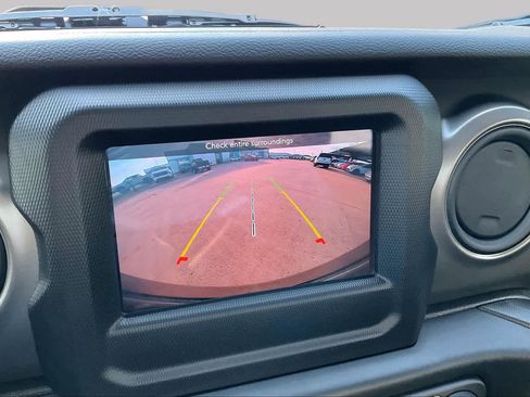 Used 2023 Jeep Wrangler Sport AWD/4WD image 26