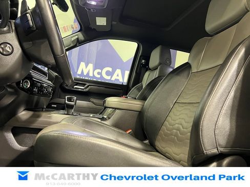 Used 2023 Chevrolet Silverado 1500 ZR2 w/ Technology Package AWD/4WD image 28