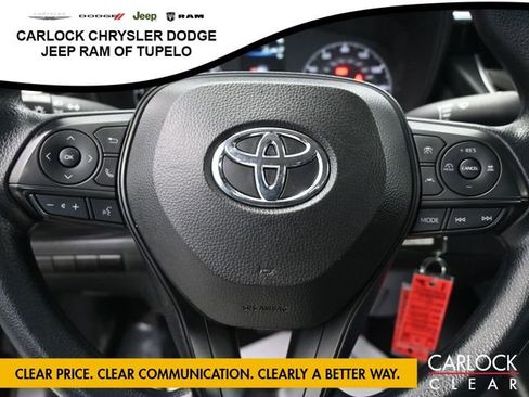 Used 2024 Toyota Camry SE image 33