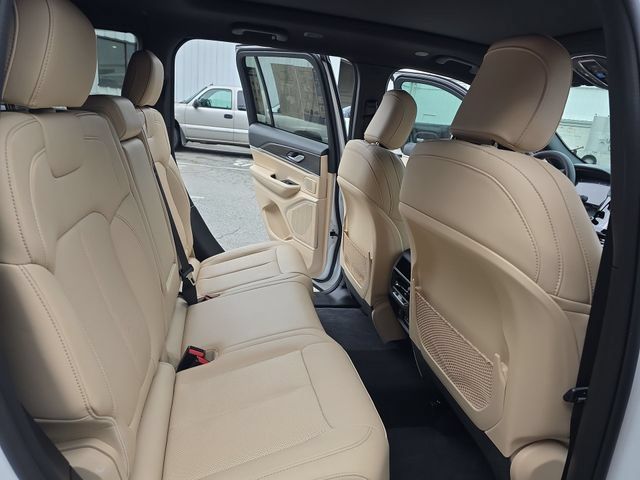 Used 2026 Jeep Grand Cherokee Limited w/ Luxury Tech Group II AWD/4WD image 12