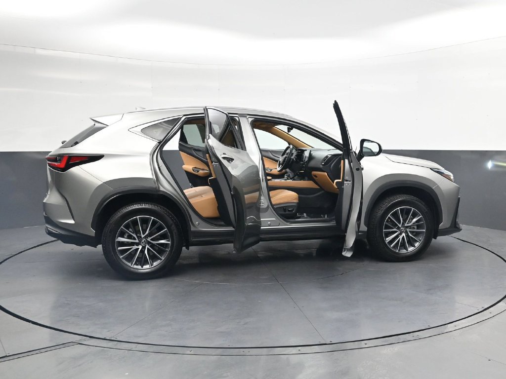 Used 2025 Lexus NX 350 AWD w/ Accessory Package (2T) image 43