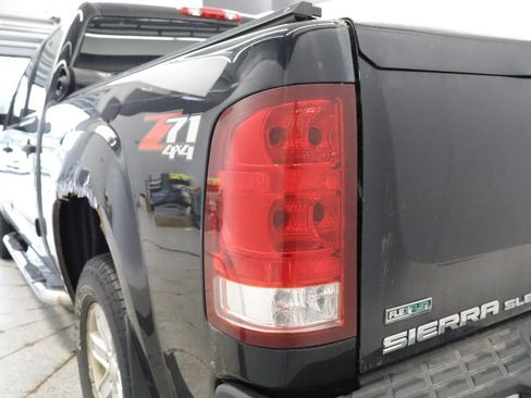 Used 2011 GMC Sierra 1500 SLE w/ Power Tech Package AWD/4WD image 14