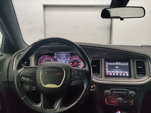 Used 2022 Dodge Charger SXT RWD image 22