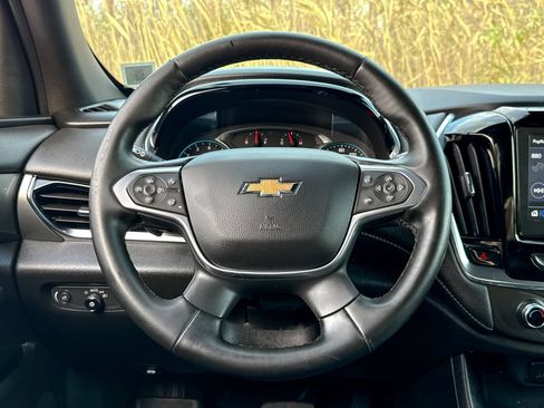 Used 2023 Chevrolet Traverse LT image 39