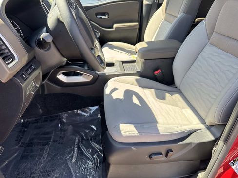 Used 2024 Nissan Frontier SV w/ SV Convenience Package image 20