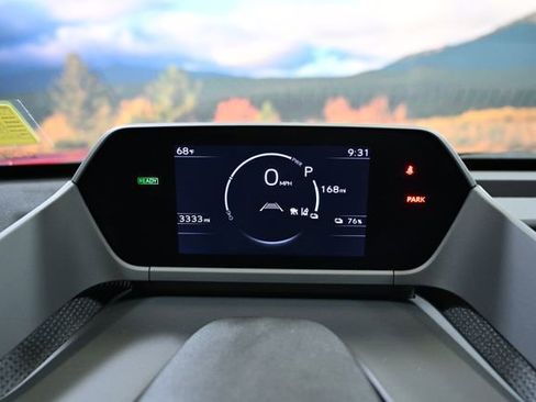 Certified 2024 Subaru Solterra Premium image 45