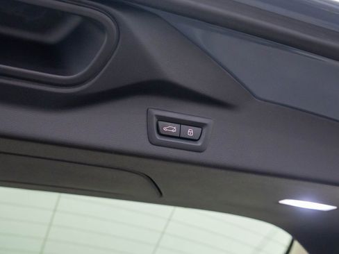 Certified 2023 BMW X7 xDrive40i w/ Premium Package image 35