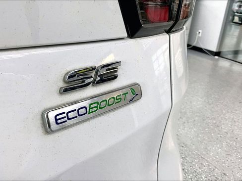 Used 2018 Ford Escape SE w/ SE Sync 3 Package FWD image 23