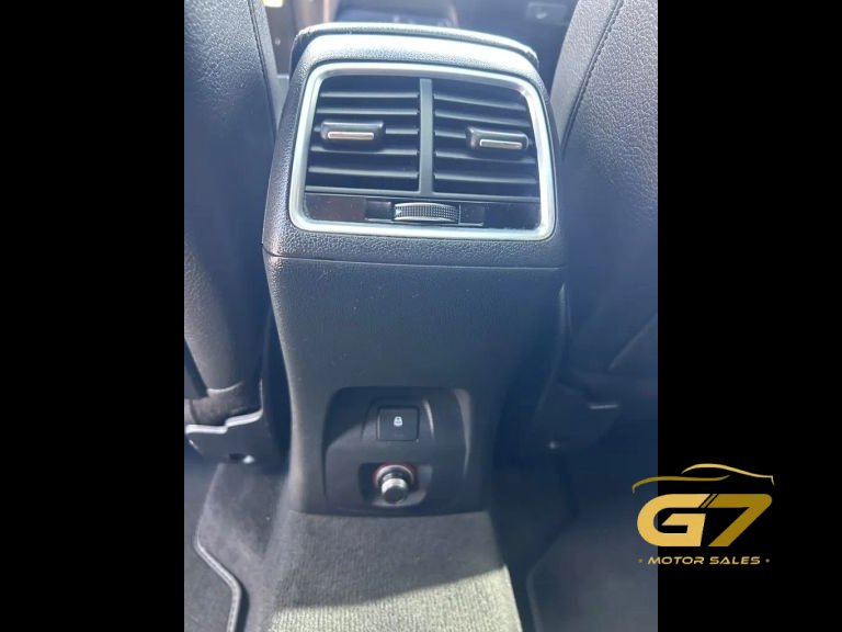 Used 2018 Audi Q3 2.0T Premium FWD image 34